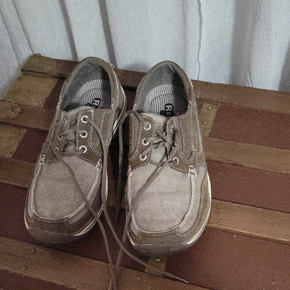 Skechers Men's Tan Boat Shoes